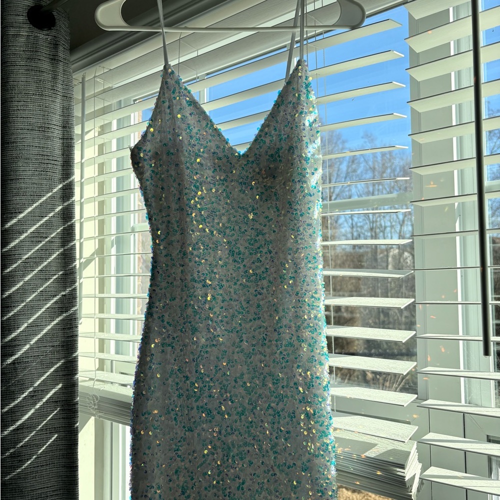 B. Smart White and Blue Sequin Backless Dress